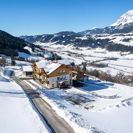 Birgit Haus im Ennstal