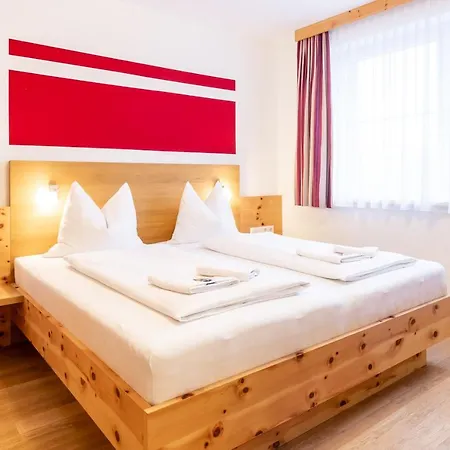 لاندهاوس بيرجيت *